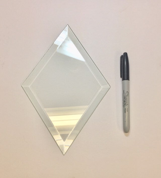 Beveled Glass Diamond Shape 6x9